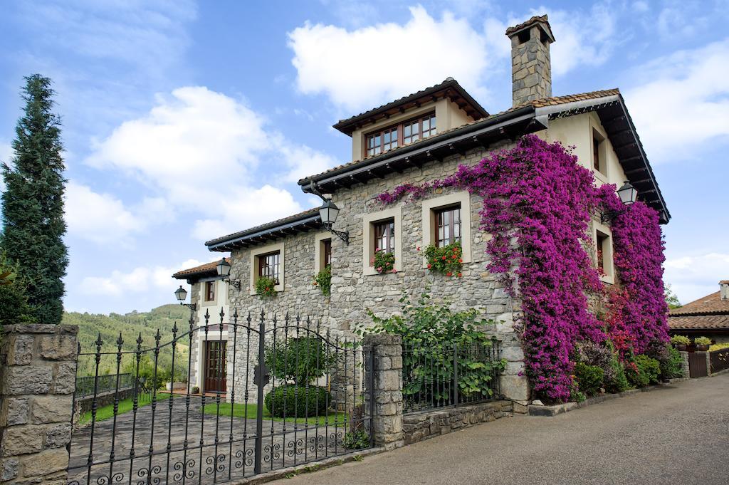 Casa Rural Llugaron I Miravalles Exterior foto